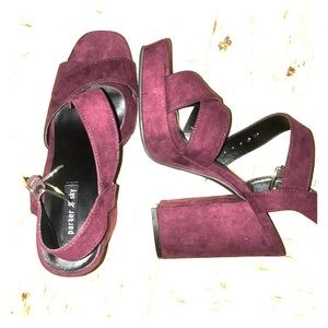 NWOT Parker & Sky Heels, Size 7